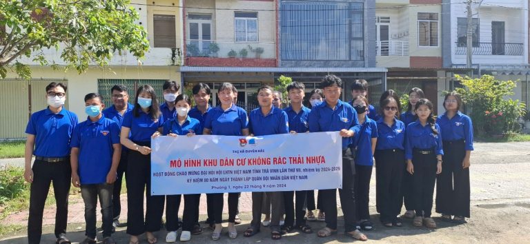 E:\VAN BAN DOAN NAM 2024\VAN BAN DOAN NAM 2024\Minh chung nam 2024\Tiêu chí 2. phong trào hành động cách mạng của thanh niên\6. Phong trào thanh niên tình nguyện\6.5 Hai mô hình phòng, chống rác thải nhựa\z5994977924343_f5805f135fe5d14454909789fdb1621b.jpg