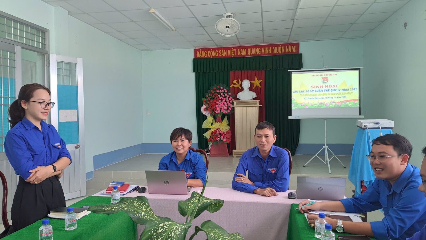 THỊ ĐOÀN DUYÊN HẢI TỔ CHỨC SINH HOẠT CLB LÝ LUẬN TRẺ QUÝ IV NĂM 2025