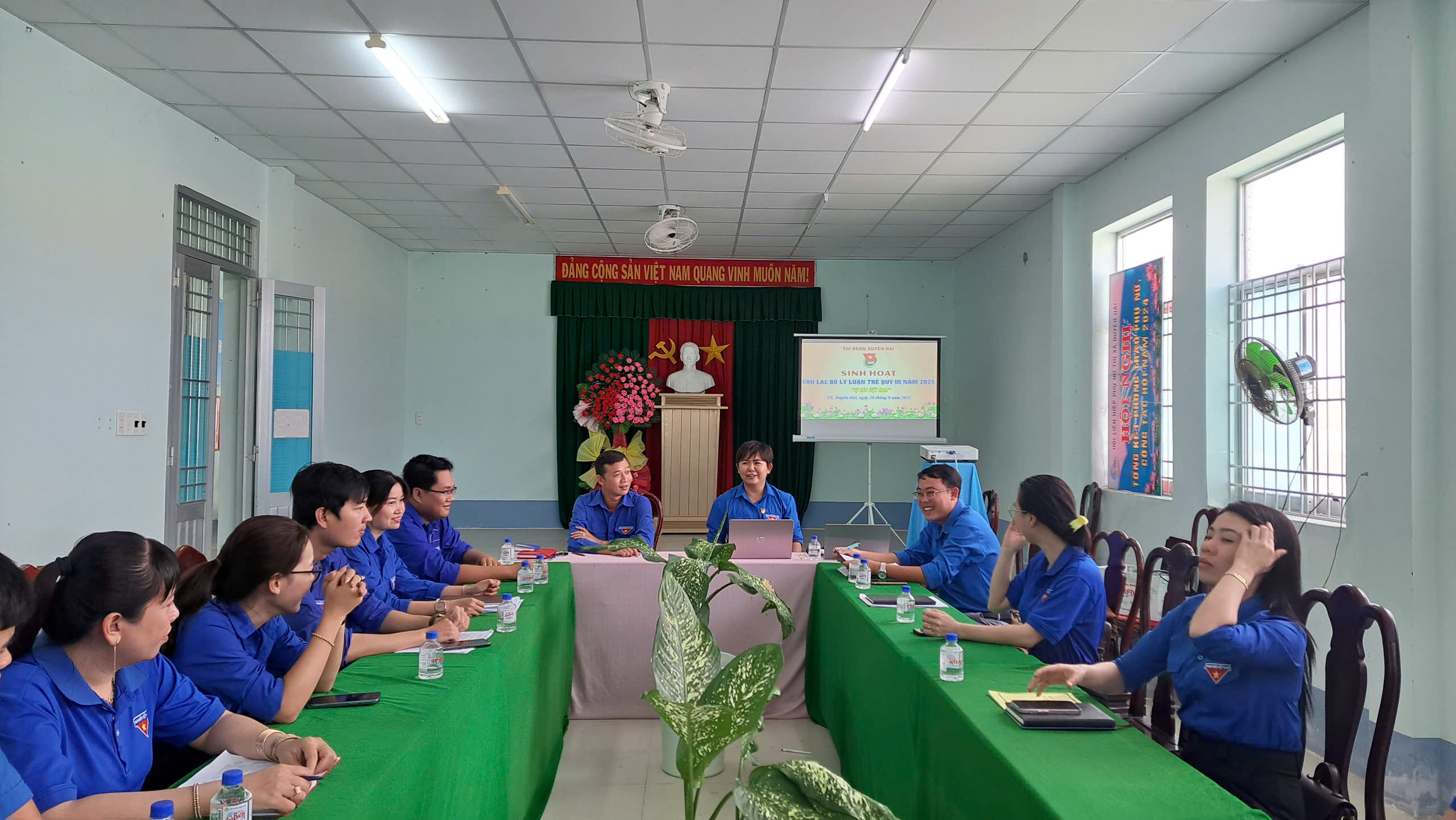 THỊ ĐOÀN DUYÊN HẢI TỔ CHỨC SINH HOẠT CLB LÝ LUẬN TRẺ QUÝ III NĂM 2025