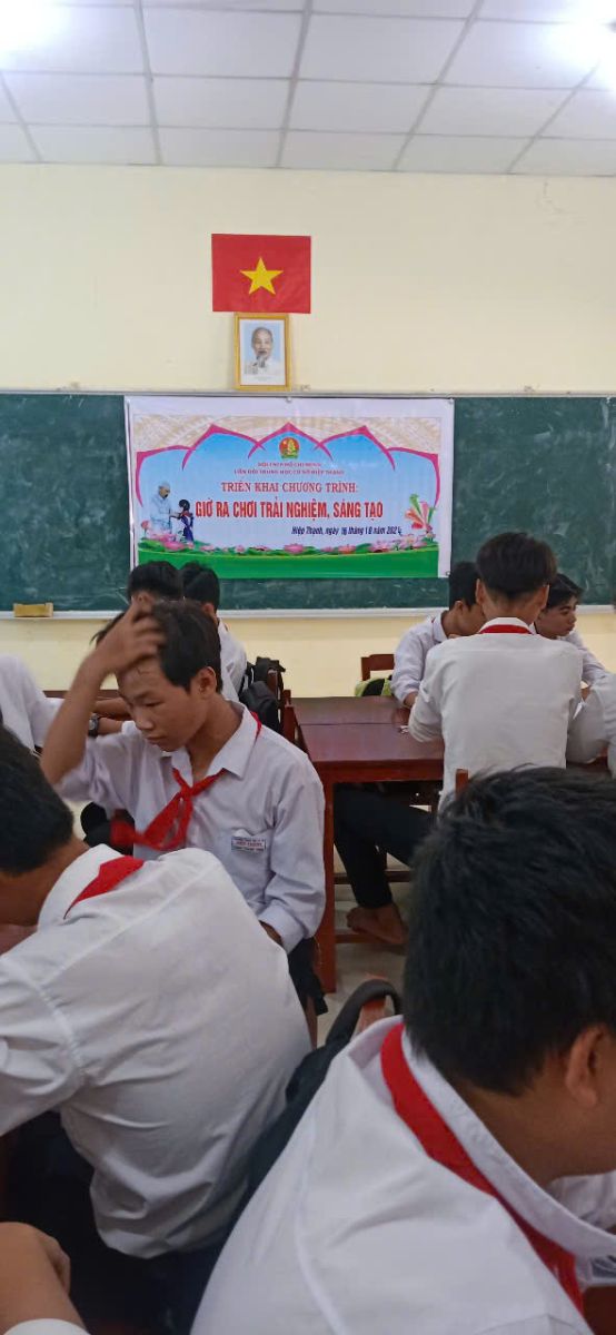 http://thcshiepthanh.pgddttxduyenhai.edu.vn/upload/37286/fck/84850509/z6232260078177_7c78b06ccebad406b2ba0ecfdb9b74c0.jpg